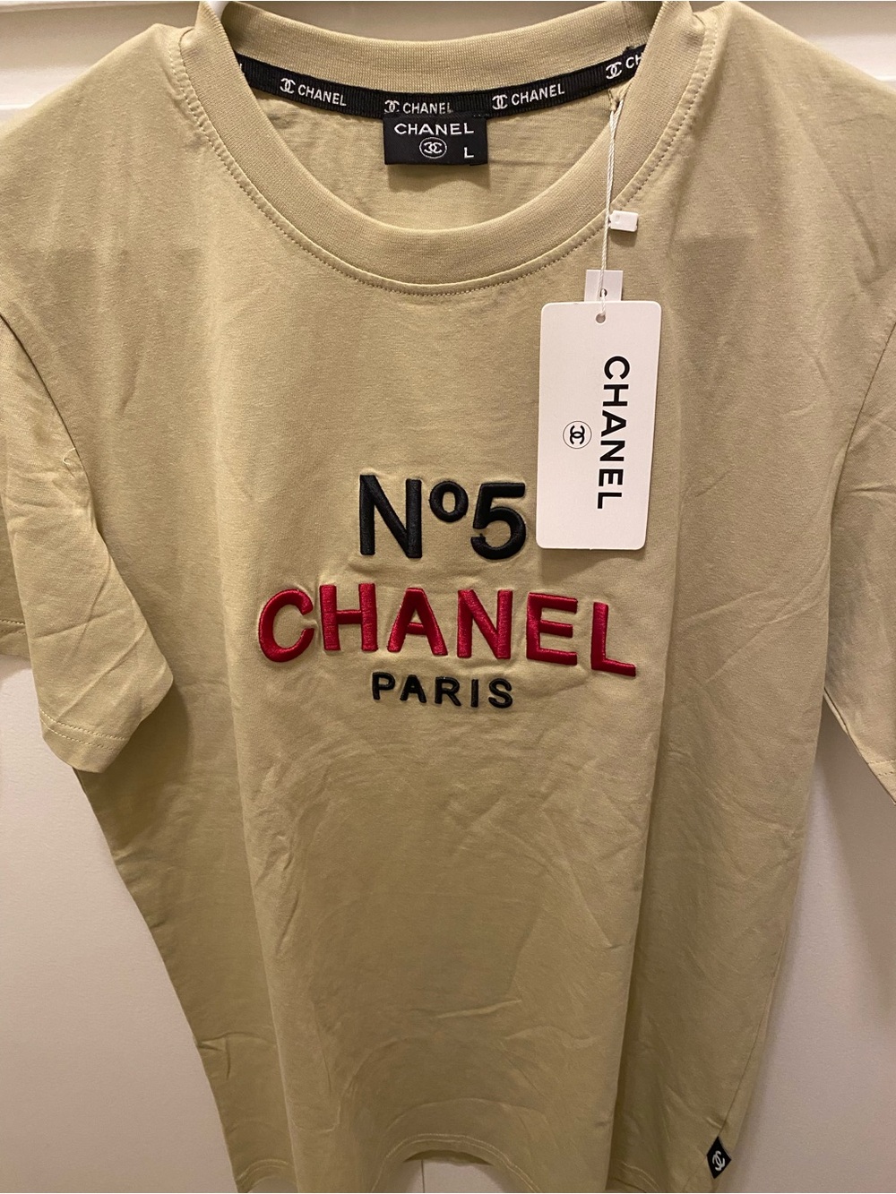 CHANEL No.5 Embroidered Logo Tee - Olive Green with Red & Black Accents - Picture 2 of 8